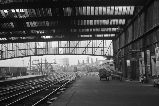 BERT BENTLEY ARCHIVE - STOKE -  1963/64 - Stoke Station